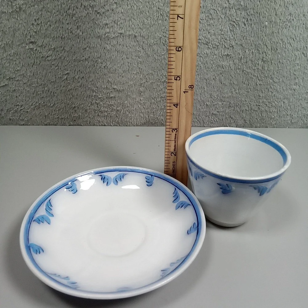 Vintage Bunder B&V Blue and White Hand Painted Ceramic Teacup‎ and Saucer Set